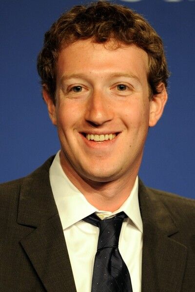 Foto de Mark Zuckerberg, quién estudio en una Boarding School