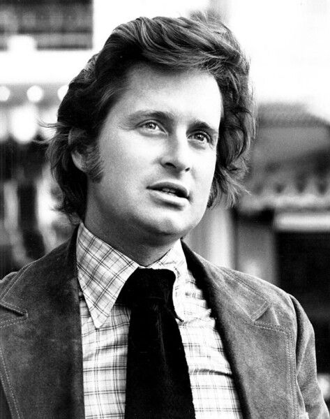 Foto de Michael Douglas, quien estudió en un Boarding School